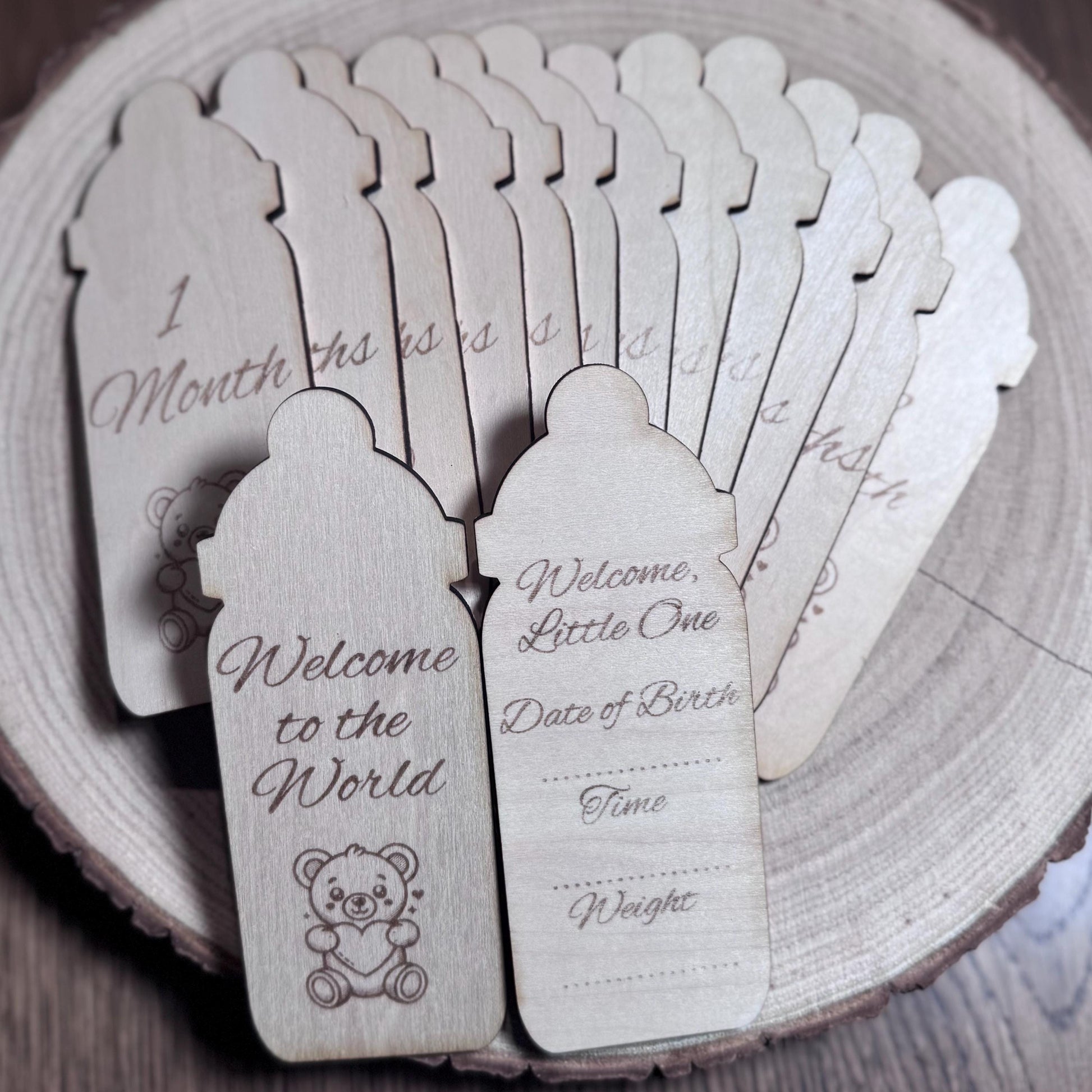 Baby bottle baby milestone discs monthly photo props wooden keepsake set includes welcome disc and fill in birth stats baby gift