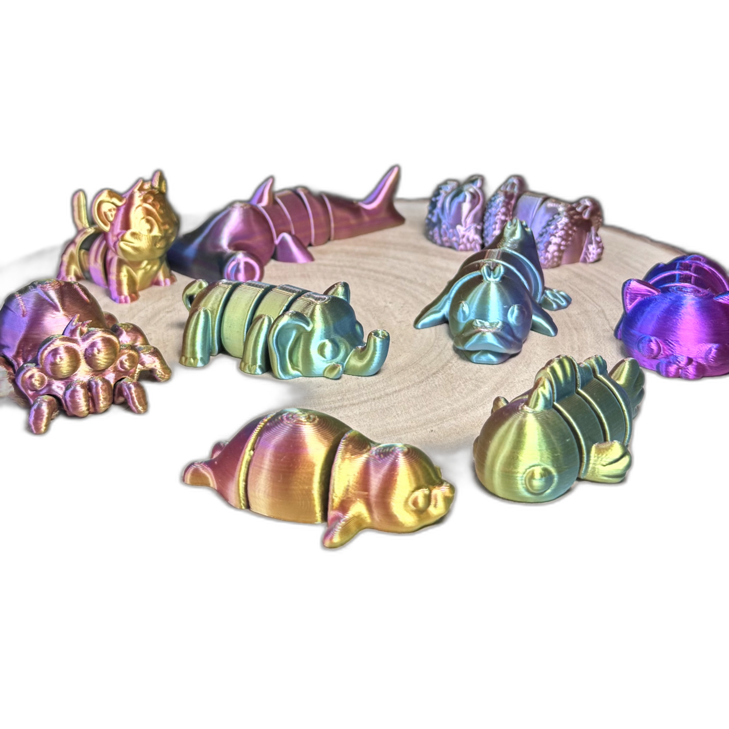 Articulated 3D Printed Mini Creatures – Iridescent Animal Fidget Toys