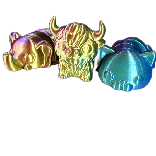 Articulated 3D Printed Mini Creatures – Iridescent Animal Fidget Toys