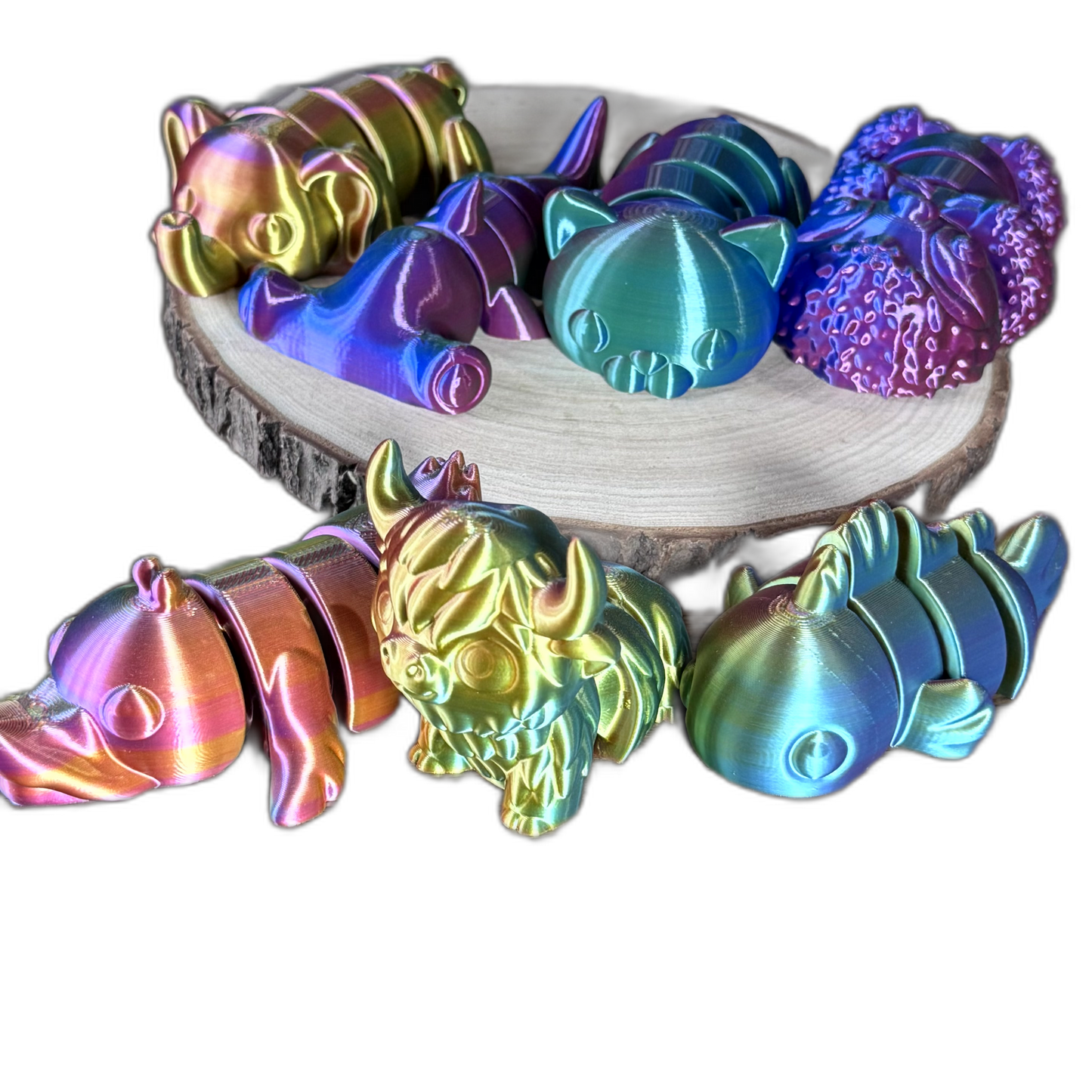 Articulated 3D Printed Mini Creatures – Iridescent Animal Fidget Toys