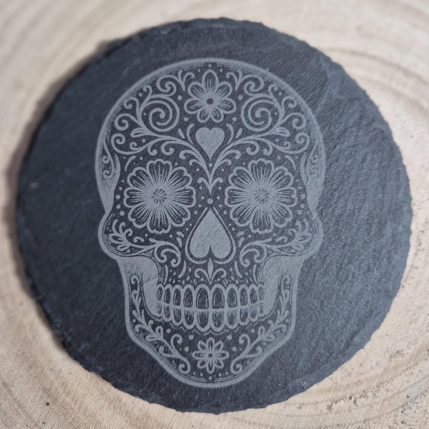 Sugar Skull Slate Coaster – Day of the Dead Decor, Colourful Gothic Home Gift, Laser Engraved Drinkware, Alternative Skull Art