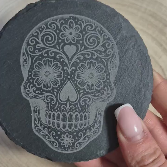 Sugar Skull Slate Coaster – Day of the Dead Decor, Colourful Gothic Home Gift, Laser Engraved Drinkware, Alternative Skull Art