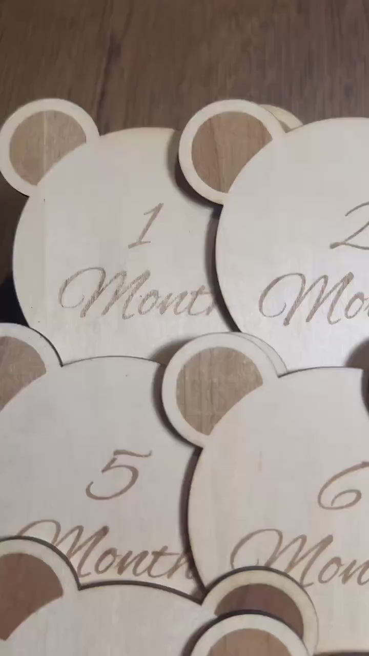 Teddy bear baby milestone discs wooden newborn photo props custom birth stats baby shower gift first time mom keepsake monthly markers